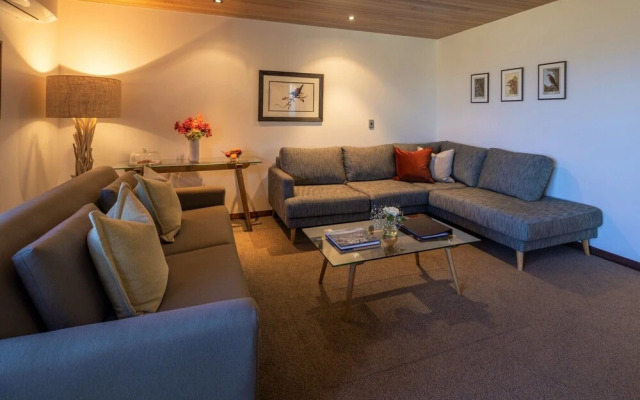 Cabot Lodge
