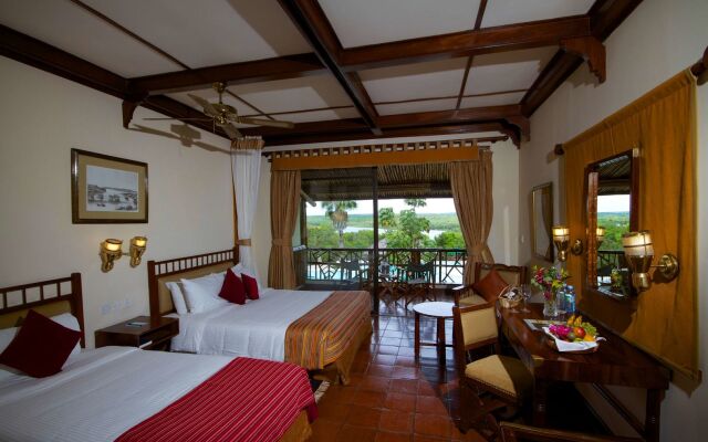 Paraa Safari Lodge