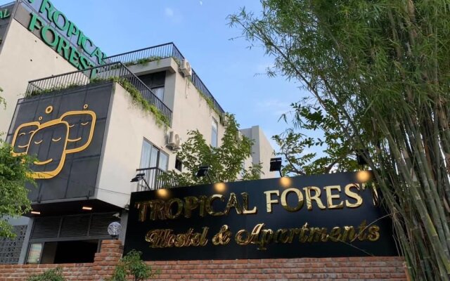 Tropical Forest Hostel & Apartments