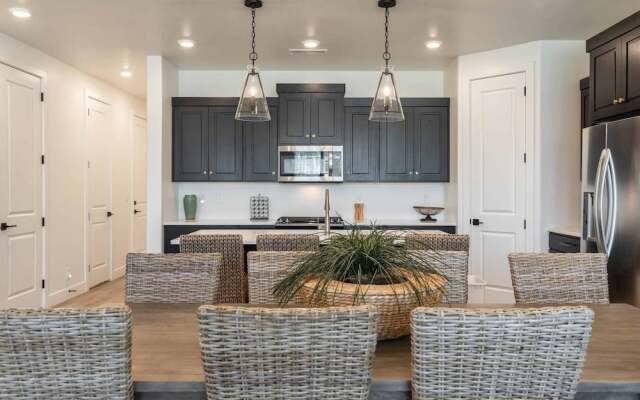 Desert Azul by RedAwning