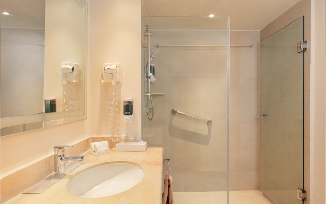 Royal Solaris Cancun Resort - Cancun All Inclusive Resort