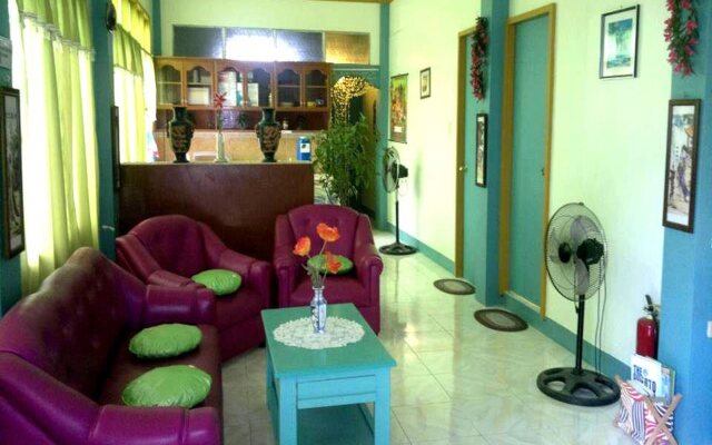 Ayahmi Hostel