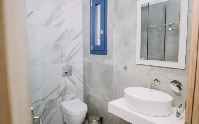 BLUE STONE Luxury Suites