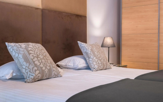 Plaza Regency Hotels