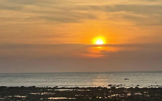 Lanta Riviera Beach Resort