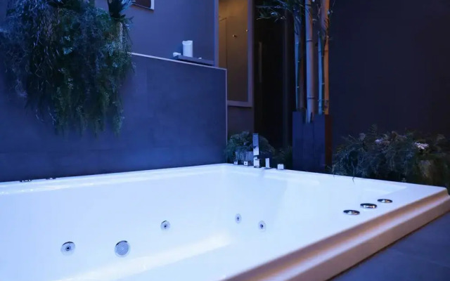 Welc-om Specola Suite Apartment