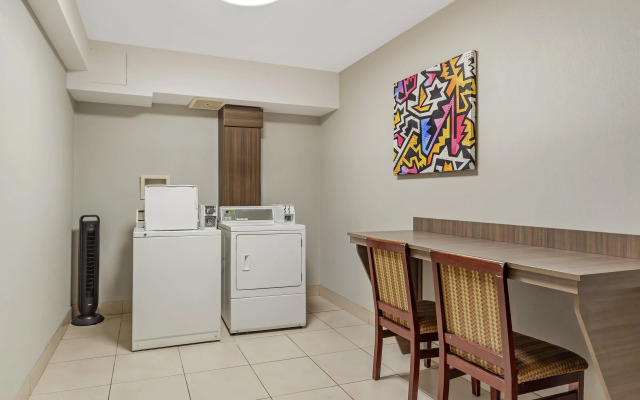 Best Western Plus West Edmonton