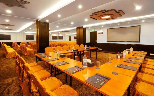 Hotel Sarowar