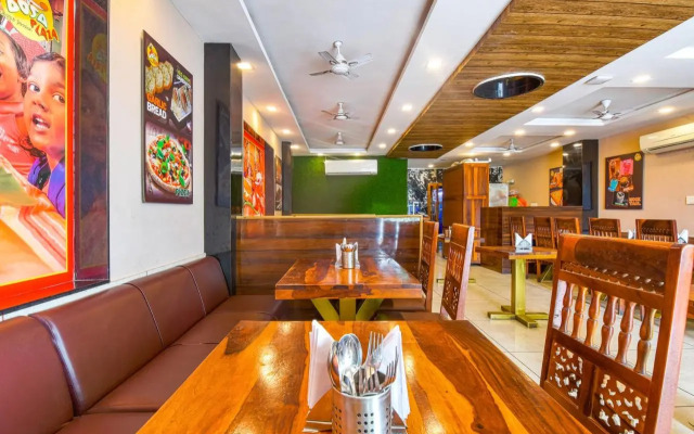 Monika Palace Hotel and Restaurant