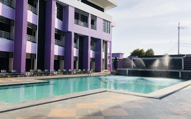 Kyriad Sadurengas Hotel
