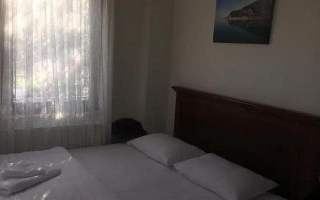 Cunda Nesos Pansiyon