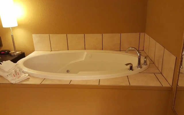 Days Inn By Wyndham Central City