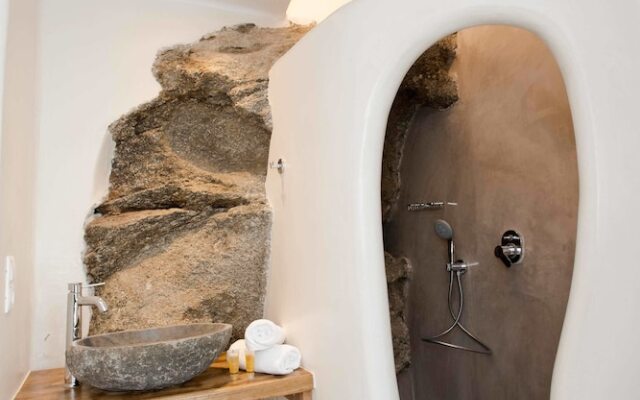Sahas Suites
