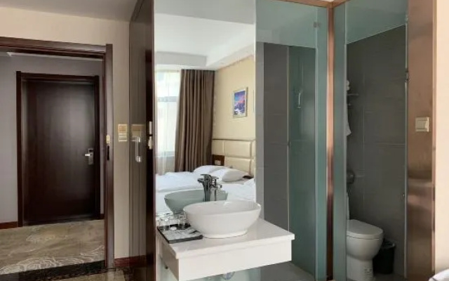 Yujian Hotel – Bathroom – Jiayuguan