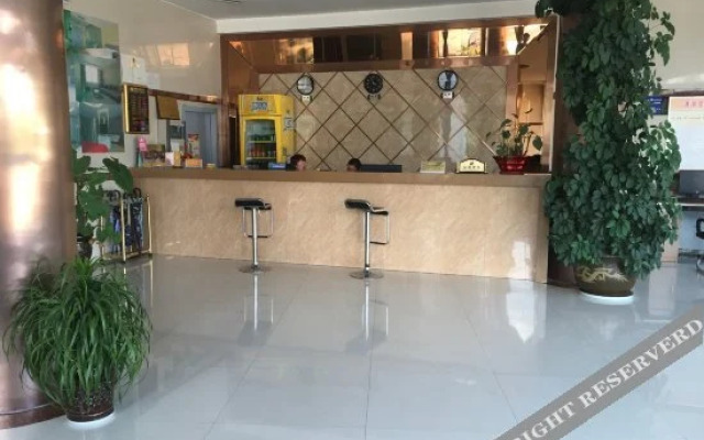 Lizun Select Hotel (Hebi Liyang Road Branch)