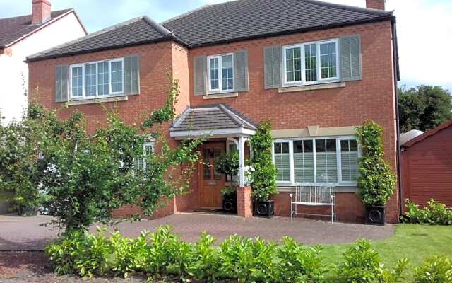 Harlequin Bed  Breakfast