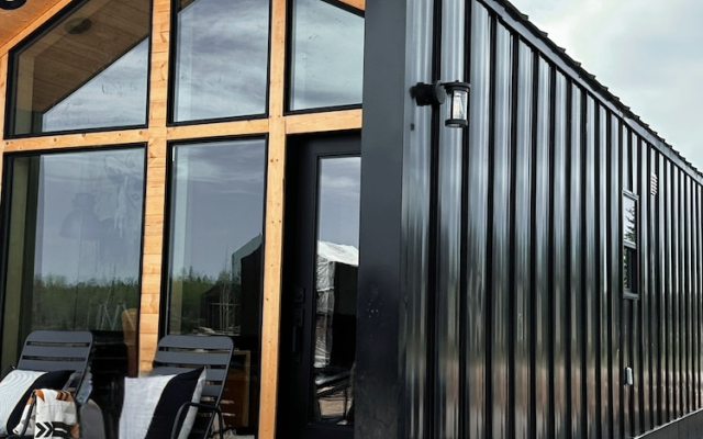 Yellowstone Peaks Hotel