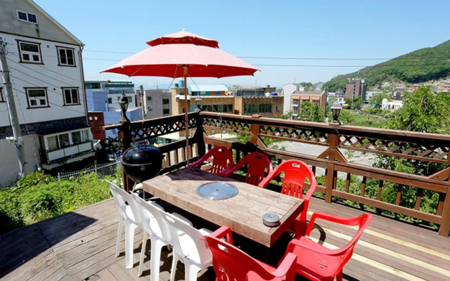 Gwanghwado Dongmakgol Bada Pension