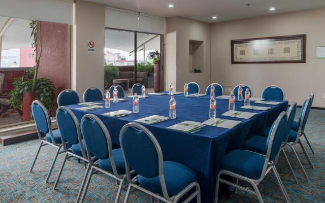 Holiday Inn & Suites Mexico Zona Reforma by IHG