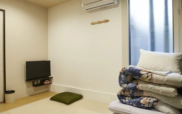 OYO Ryokan e-stay Kyoto Rokujo