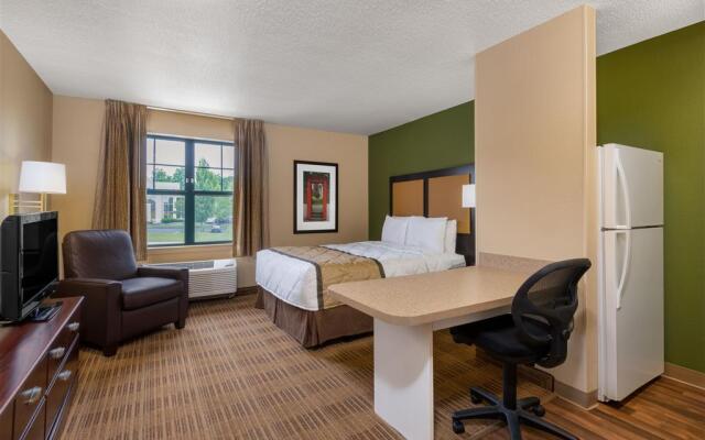 Extended Stay America Suites Chicago Schaumburg I90