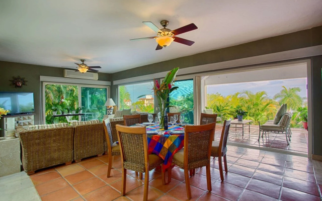 Ventanas al Mar 4 BR by Casago