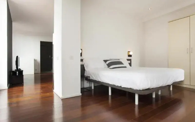 AinB Gothic Cathedral Apartments