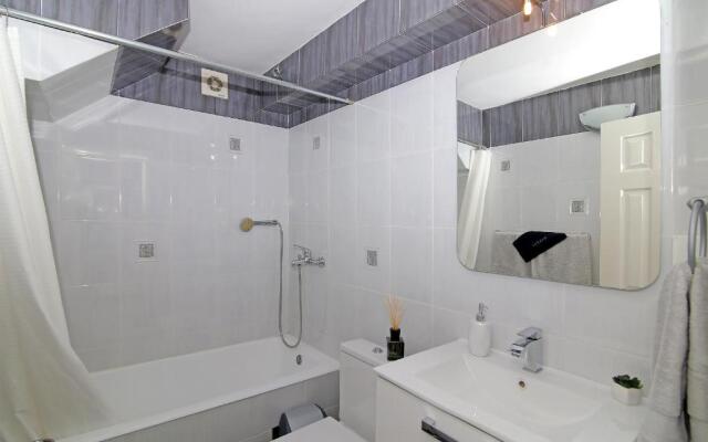 Spacious 2 BR Apt LuxeView- OldTownView, 10min to town