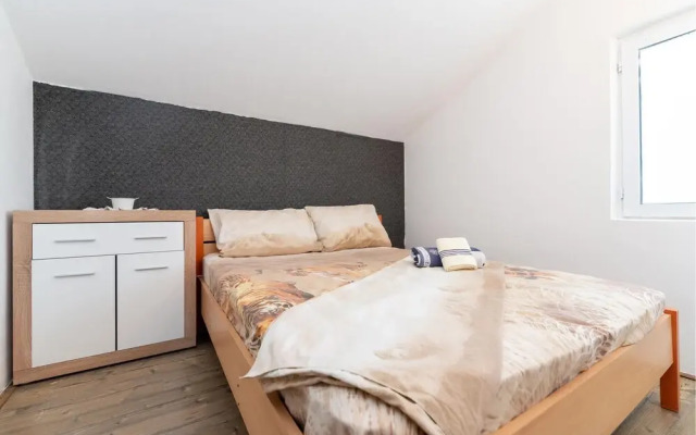 Nice Apartment in Benkovac With Wifi and 3 Bedrooms