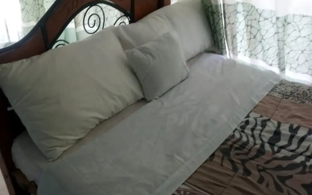Golden Bay Hotel