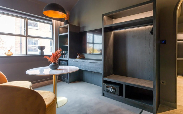 Velvet Hotel