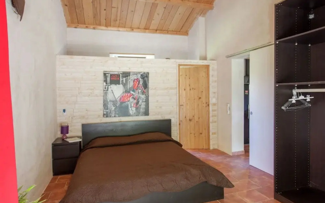 Charming Villa in Poggio-Mezzana Near Beach