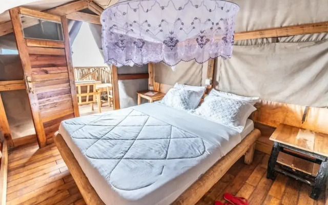 My Hill Eco-Lodge
