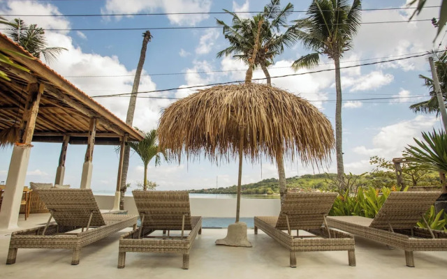 Sunset House Ceningan