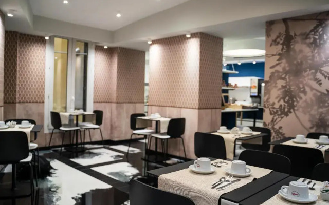 Hotel Univers