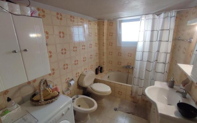 Apartment 110 sqm free parking