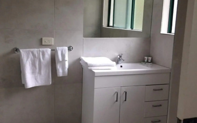 Chez Noosa Resort Motel