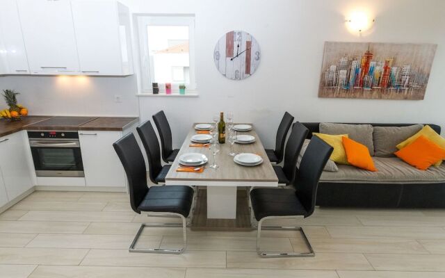 Apartments Adria