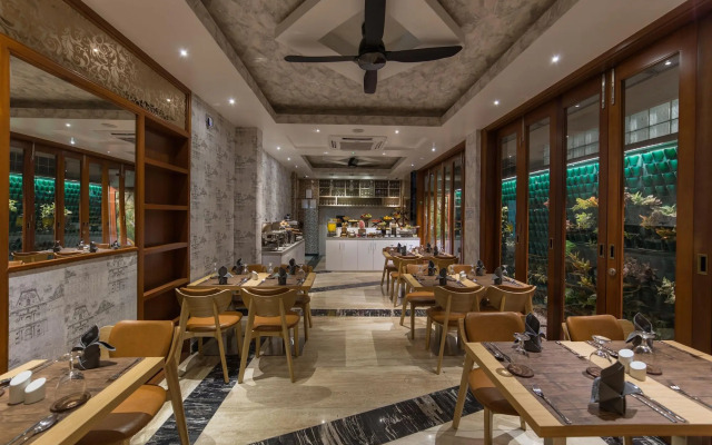 Samann Host Hotel
