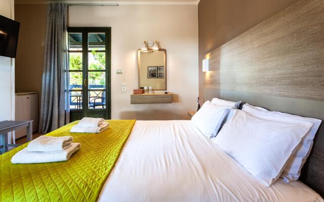 Kalogria Summer Retreats - Strofilia Bright Twin