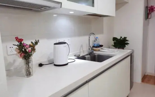 Nantong CBD Zhongnan Rainbow Yiloft Apartment