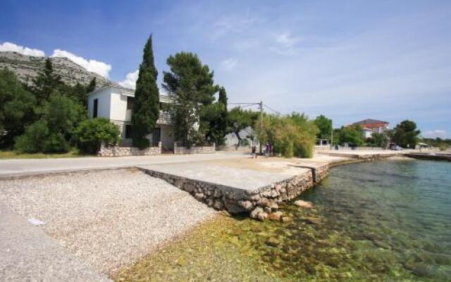Apartments Bili