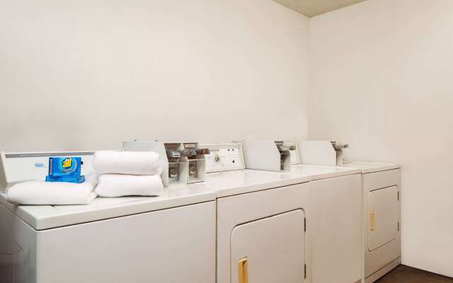 Ramada by Wyndham San Antonio Near SeaWorld/Lackland AFB