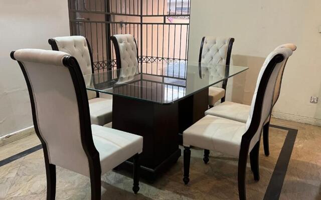 4 bed Spacious Villa