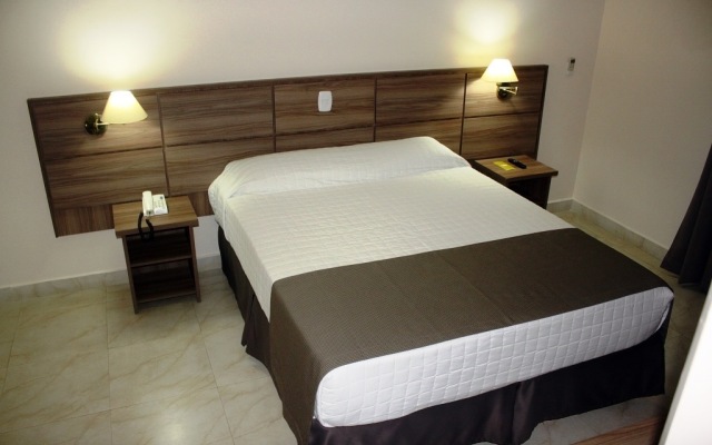 Hotel Fenix Pouso Alegre