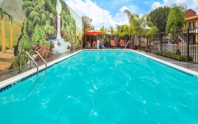 Travelodge Burbank-Glendale