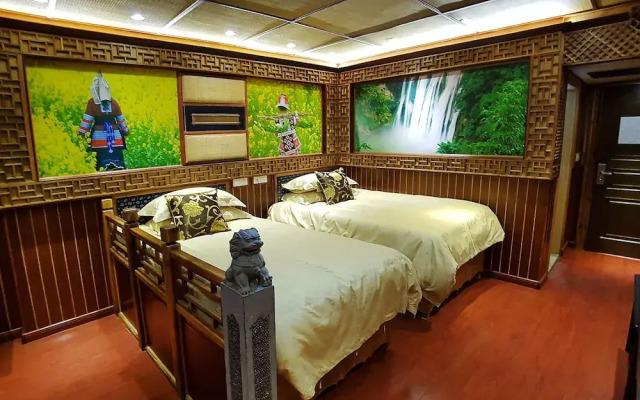 Yangshuo Li River Gallery Lodge