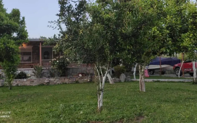 Aggelikh House