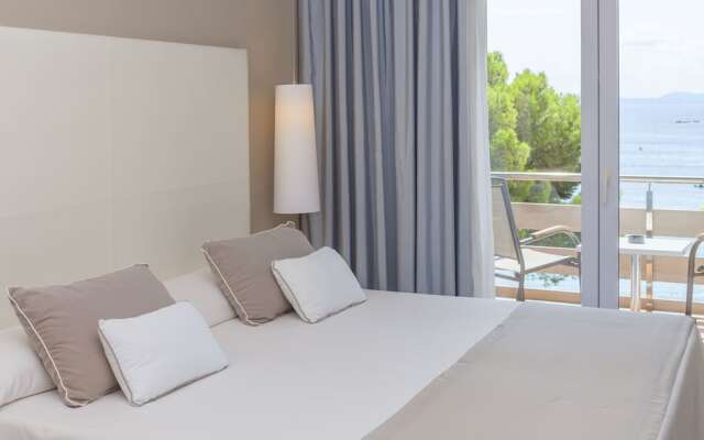 Logis Hotel Canyelles Playa