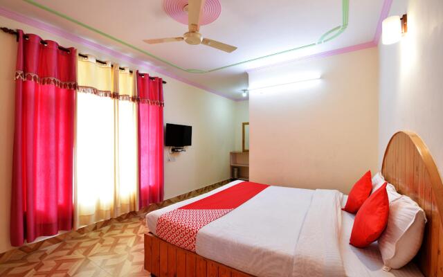 Hotel Thakur